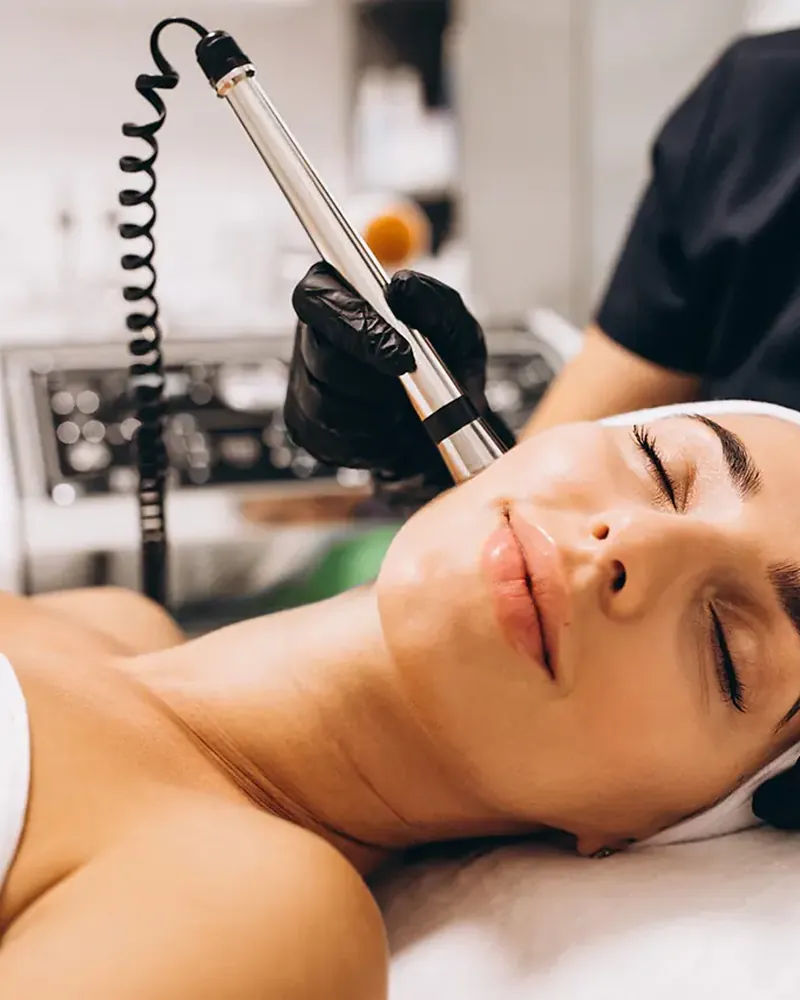 Facial treatment with a professional device